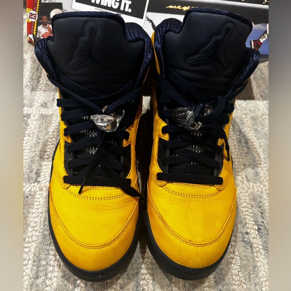 Air Jordan Michigan 5 Retro Sneakers